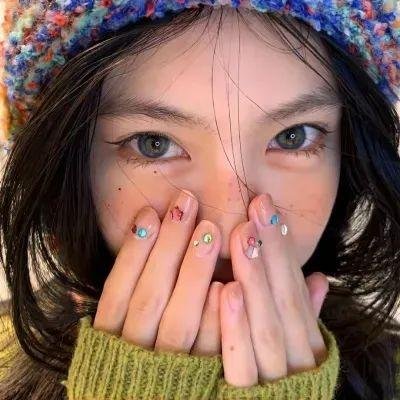 记忆中的玛妮 封面